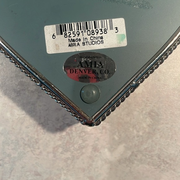 Amia “Mom” Stained Glass Trinket Box - Picture 6 of 7